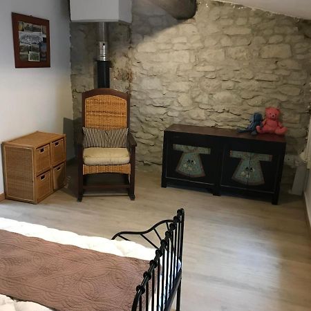 Le Grenier De Manee Villa Villemoustaussou Dış mekan fotoğraf