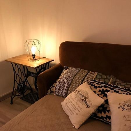 Le Grenier De Manee Villa Villemoustaussou Dış mekan fotoğraf