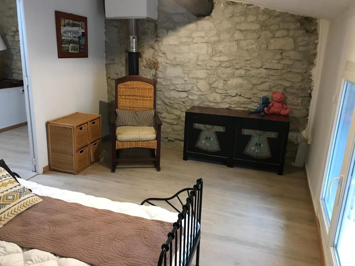Le Grenier De Manee Villa Villemoustaussou Dış mekan fotoğraf