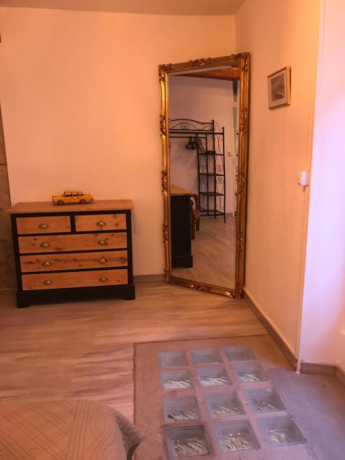Le Grenier De Manee Villa Villemoustaussou Dış mekan fotoğraf