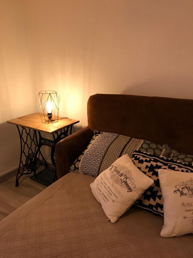 Le Grenier De Manee Villa Villemoustaussou Dış mekan fotoğraf