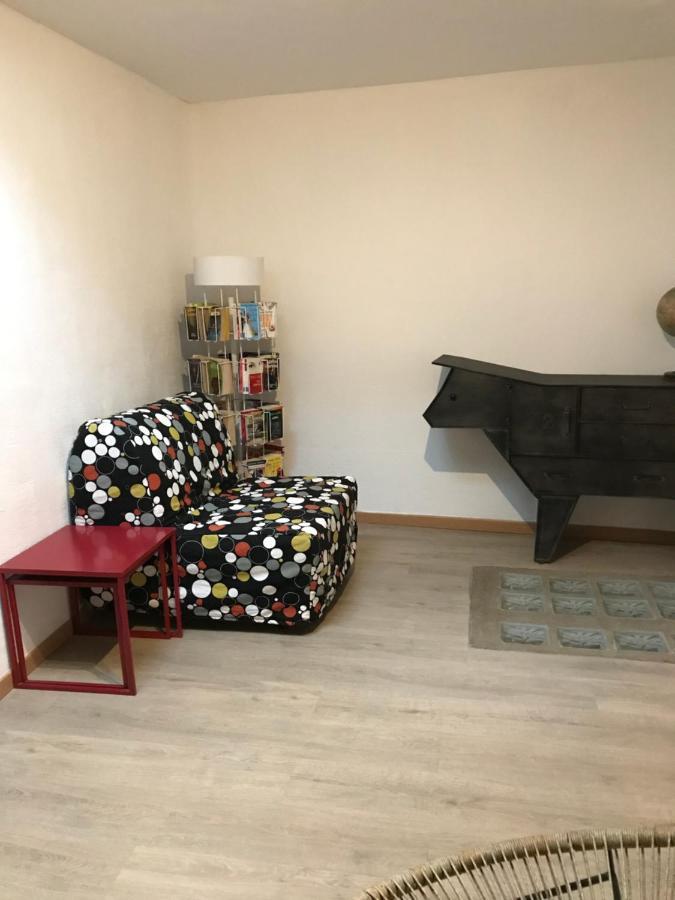 Le Grenier De Manee Villa Villemoustaussou Dış mekan fotoğraf